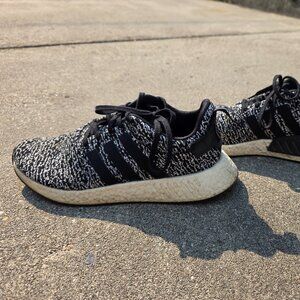 Adidas Men's US 9.5 NMD R2 Oreo - B22631